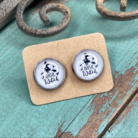 BASIC WITCH Cabochon Stud Graphic Earrings - Picture 2 of 4